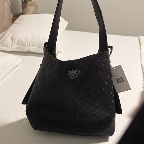 NWT RARE!!!Betsey Johnson Skull Embossed Millie Hobo bag - Picture 4 of 11